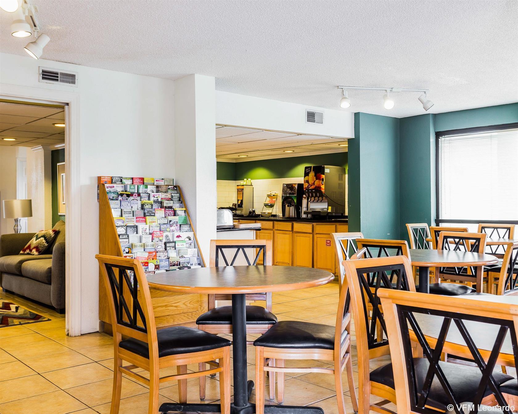 퀄리티 인 콜리세움 호텔 노스 찰스턴 외부 사진